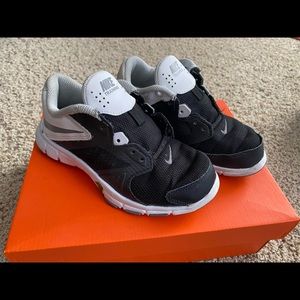 Nike shoes 👟 size 13